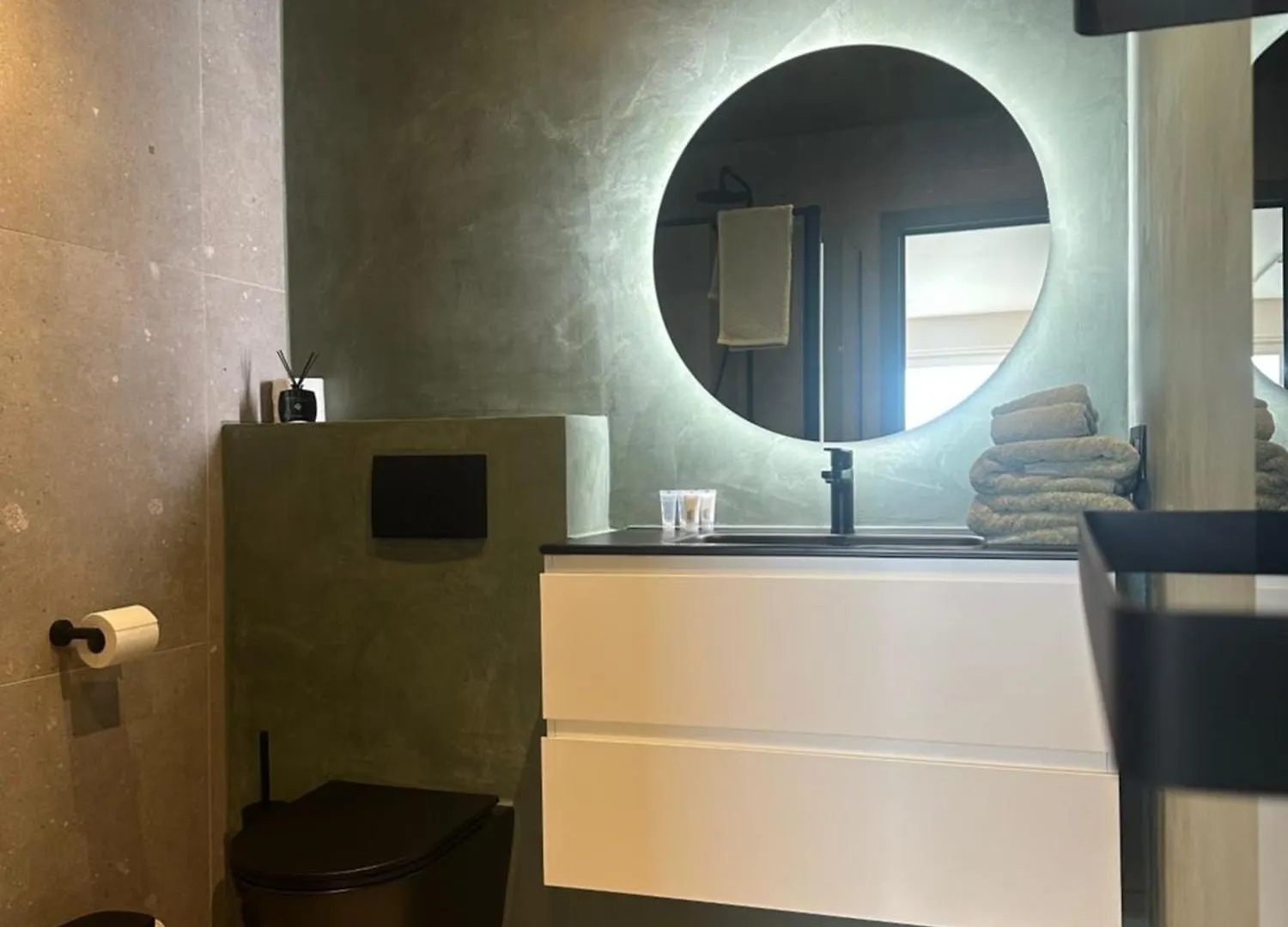 Studio By Aimee - 20M From The Beach & In City Centre! Ostend 0*,  Belgium